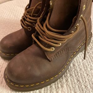 Dr. Martens 1460 Crazy Horse leather boots - size 8